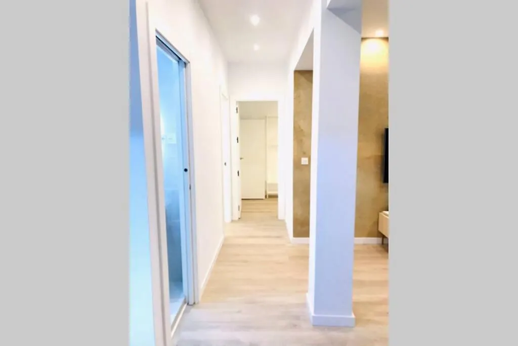 Andalucia I & Balcony By Ele Apartments Malaga Spain